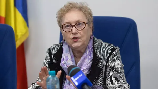 Avocatul Poporului sesizează CCR privind reforma lui Bolojan care prevede tăieri de 10% ale cheltuielilor în administraţia publică. Ce motive indică instituţia condusă de Renate Weber