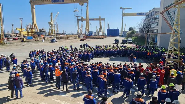 Peste 4.000 de angajaţi de la Liberty Galaţi, Damen Mangalia şi Romaero îşi primesc salariile restante înainte de Paşti de la ANOFM