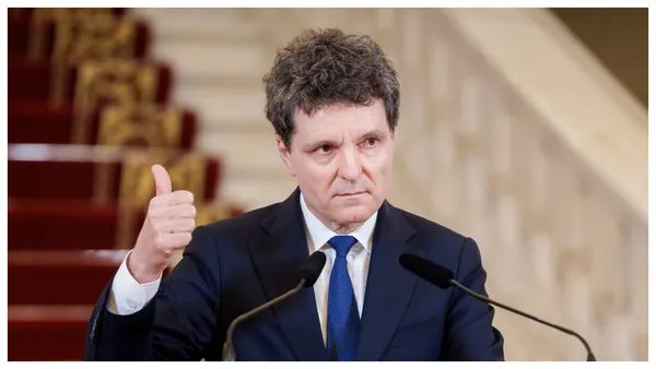 Sondaj INSCOP. Jumătate dintre români cred că Nicuşor Dan a acţionat pentru a diminua neînţelegerile dintre partide. Ce părere au 70% despre Ilie Bolojan