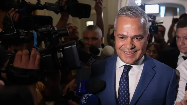 Decizia lui Adrian Veștea după întâlnirea cu Nicușor Dan. Premierul desemnat nu renunță: „Nu am niciun fel de rezervă. Nu mă deranjează deloc că vor fi și parlamentari AUR care mă vor vota din patriotism”