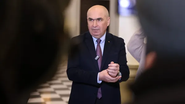 Criza politică rămâne! Ilie Bolojan anunţă că PNL nu votează Guvernul Veştea: „Parlamentarii noştri vor părăsi sala la vot”