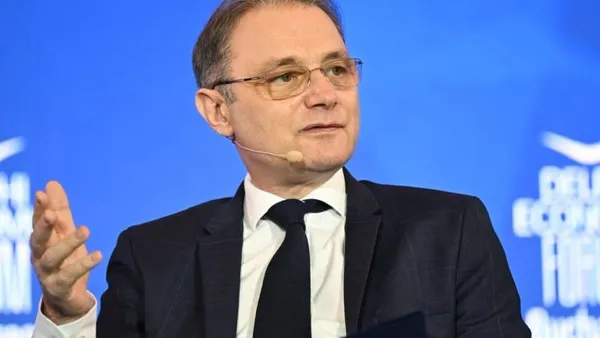 Luca Niculescu exclude un Guvern „de sacrificiu”: „Vreau unul pe următorii doi ani, cu puteri depline. Românii au nevoie să o ducă mai bine și asta nu se poate face cu guverne care se schimbă”