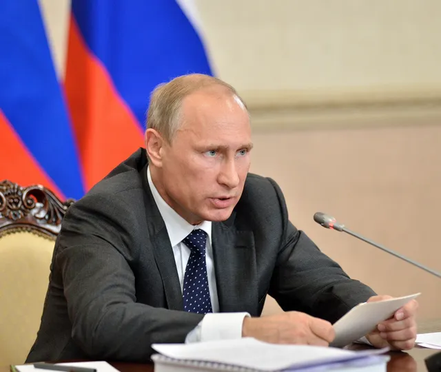 Purtătorul de cuvânt al Kremlinului spune că Putin a citit răspunsurile SUA la cererile formulate de Rusia şi nu se va grăbi să ia o decizie