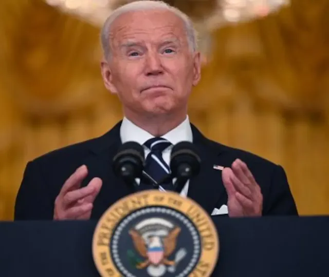 Joe Biden somează proprietarii de benzinării din SUA. „Sunt vremuri de război. Scădeți prețul la pompă”