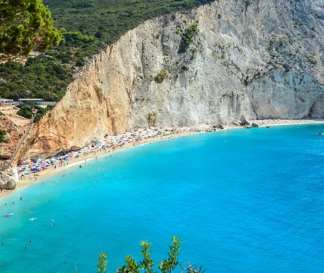 Vacanțele în Thassos, insula elenă preferată de români, se scumpesc cu 10%. Cât ar trebui să scoateți din buzunar pentru cazare
