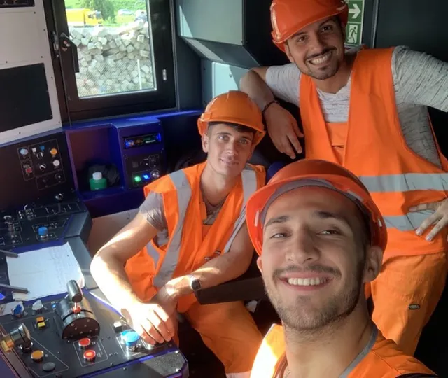 Un român crescut în Italia a ajuns să monteze căi ferate în toată Europa: „Nu mă văd vreodată să mă întorc. Din păcate, noi, românii, suntem mult în spate ca mentalitate”