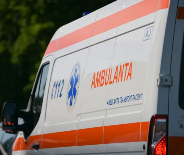 Tragedie în Satu Mare! O fetiță de doar șase luni a murit în ambulanță, în drum spre spital. Fusese externată în urmă cu o săptămână