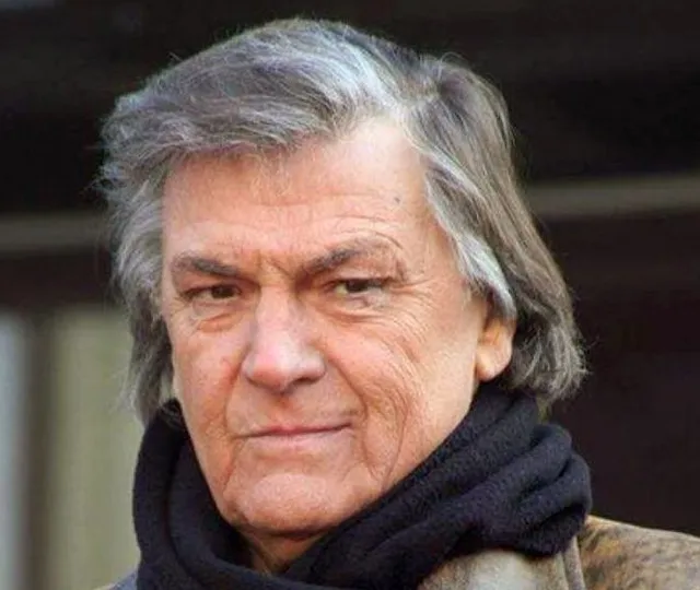 Cum arată casa în care locuiește Florin Piersic de pe malul Someșului. Actorul și soția și-au renovat locuința cu câțiva ani în urmă