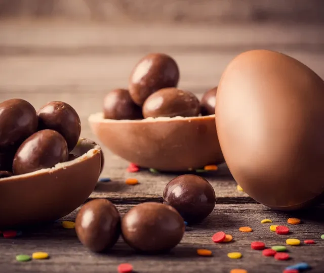 Pericolele ascunse din ouăle de ciocolată! Ce conțin, de fapt, micile bucurii ale copiilor. ”Ei nu își dau seama”