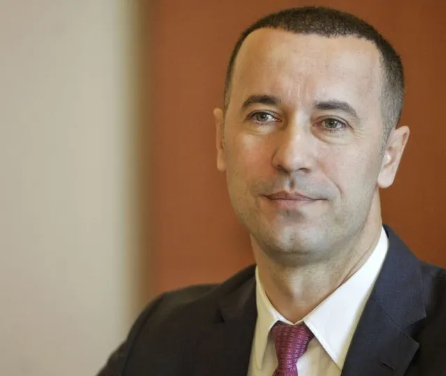 DNA a prelungit controlul judiciar al lui Iulian Dumitrescu. PNL îl susţine în continuare pentru un nou mandat la preşedinţia CJ Prahova