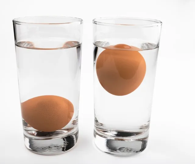 Cum îți dai seama dacă ouăle din frigider încă mai pot fi consumate. Testul care te va ajuta de fiecare dată