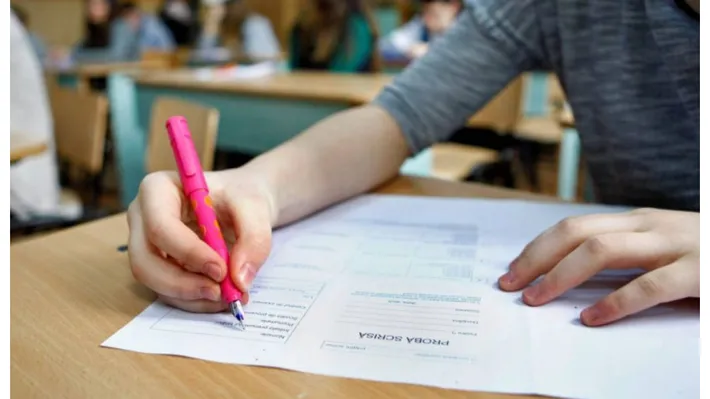 Simulare BAC 2026. Semnalul de alarmă al unei profesoare de istorie: ”Am corectat cele mai slabe lucrări din cariera mea didactică”