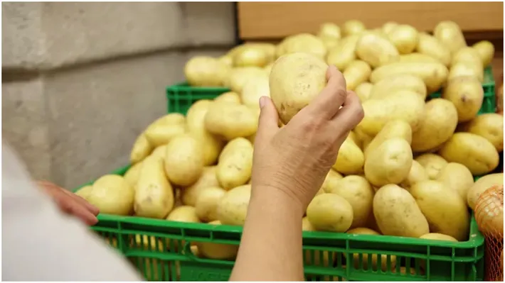 Cartofii se vând la preț dublu, față de 2021. Cât trebuie să scoți din buzunar pentru un kilogram