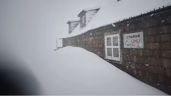Vortexul polar aduce temperaturi de îngheţ în România. Ciclonul siberian deja a adus ninsori viscolite la munte VIDEO