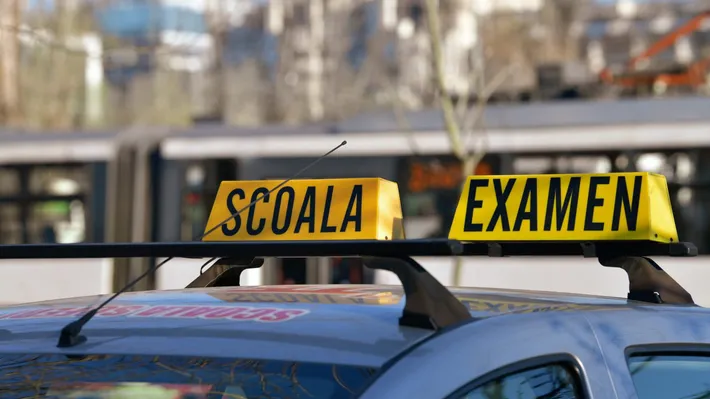 Schimbări propuse de Avocatul Poporului pentru acordarea permisului de conducere. Ce probe noi ar trebui să dea şoferii români