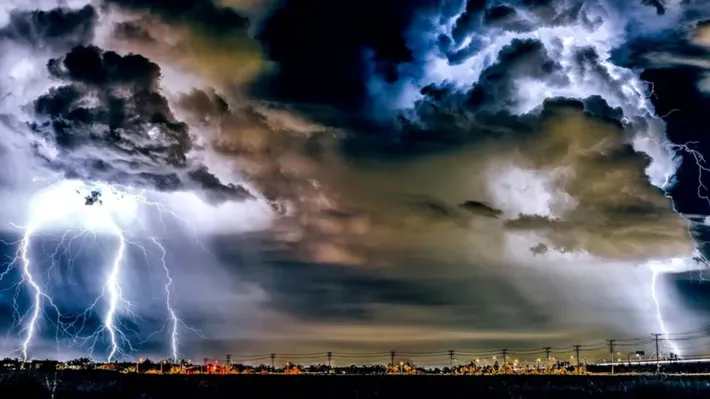 Prognoza meteo 28 august. Ploi și vijelii la final de august. Noi alerte de la ANM