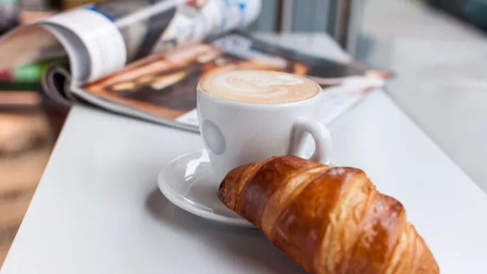 Reacţia virală unei turiste din Italia după ce a plătit o cafea în Bucureşti: „Nici în Piaţa San Marco nu aş fi cheltuit atât”