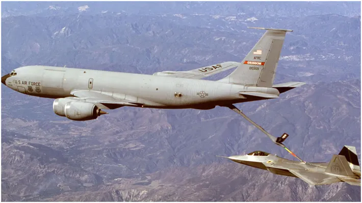 Primele misiuni de realimentare aeriană ale avioanelor americane aduse în România în contextul războiului din Orientul Mijlociu