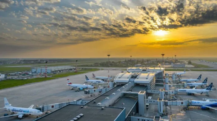 Cât combustibil „mănâncă” un avion într-un singur zbor. Sumele sunt uriașe, iar războiul din Orientul Mijlociu ar putea scumpi biletele