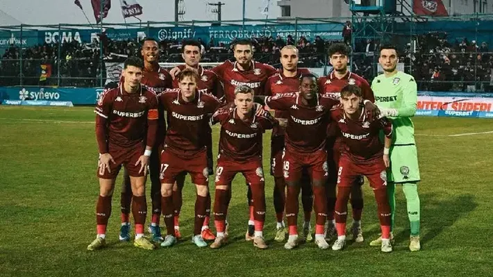 Fotbalist de la Rapid, REŢINUT pentru 24 DE ORE pentru că a fugit de la locul accidentului după ce a călcat o femeie cu maşina. Victima este la spital în stare gravă