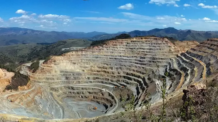Prețurile cuprului se apropie de maxime istorice. România are cantități impresionante, dar nu le exploatează