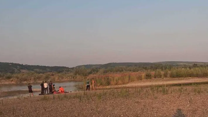 Tragedie în Bacău! Un adolescent de 16 ani s-a înecat în râul Siret