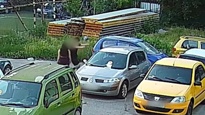 Doi adolescenți au făcut prăpăd în curtea în care sunt depozitate mașinile ridicate pentru parcare neregulamentară în Sectorul 4 al Capitalei