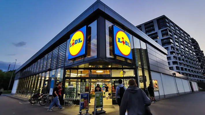 Fructul exotic rar care se găsește la LIDL. Seamănă cu un bob mare de strugure și se consumă cu tot cu coajă