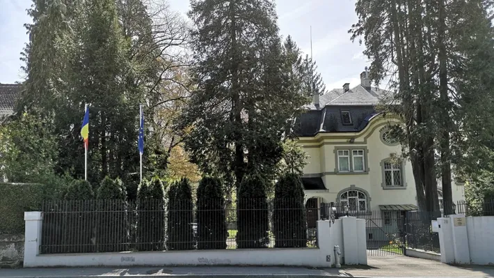 Posibil atac la Ambasada României din Berna. Un dispozitiv incendiar a fost amplasat lângă gardul instituției. MAE: „Nicio persoană din echipa misiunii diplomatice nu a fost rănită”