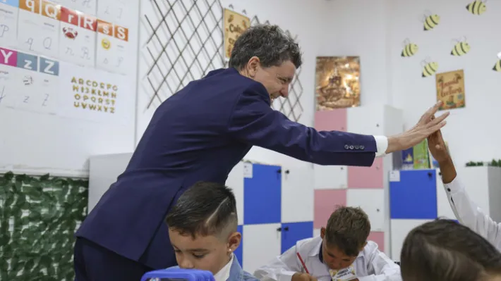 Nicuşor Dan, mesaj la 70 de ani de la intrarea României în UNESCO: Educația rămâne esențială în era inteligenței artificiale