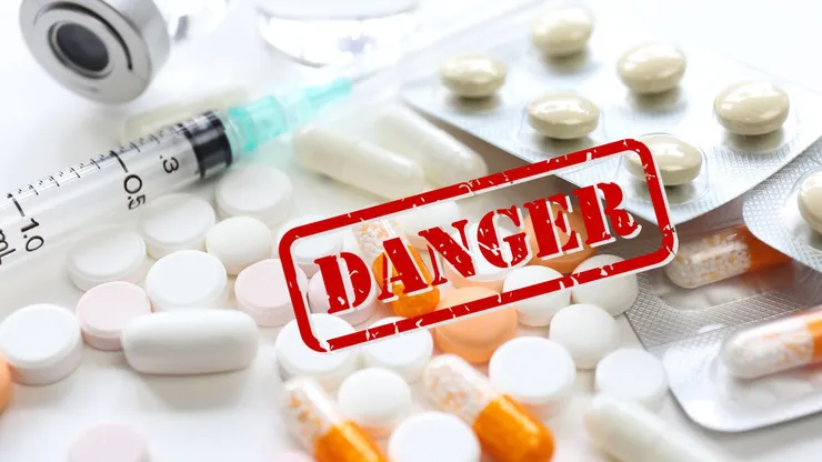 Şapte medicamente ar putea fi retrase de pe piaţa din România. Două dintre ele sunt utilizate în oncologie