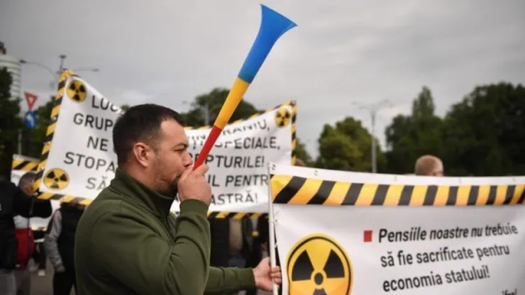 BNS: Măsurile anunţate astăzi de Ilie Bolojan sunt dureroase şi nediscutate cu partenerii sociali. Şi patronatele critică dur măsurile premierului