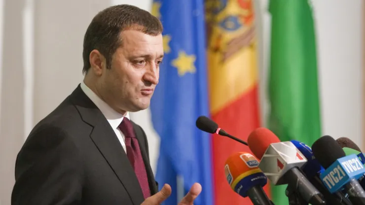 Vlad Filat, fost premier al Republicii Moldova, dat în urmărire internațională de INTERPOL după ce a fost condamnat la 2 ani de închisoare de o instanță franceză