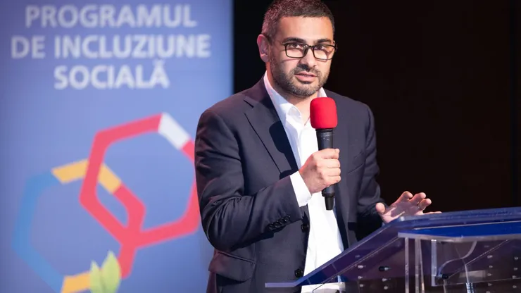 Florin Manole ameninţă cu demisia dacă legea salarizării nu intră în consultări până în aprilie