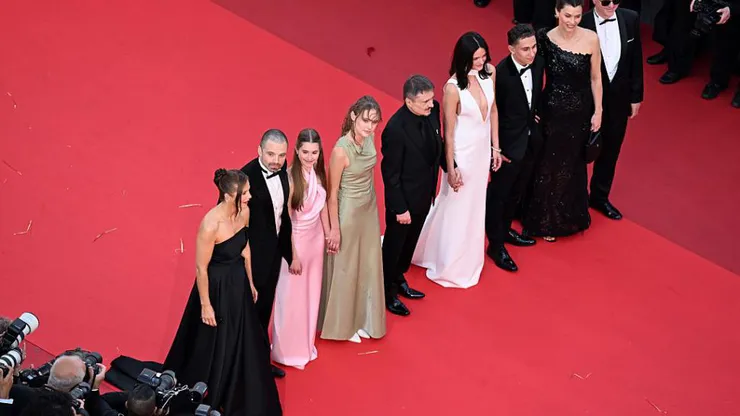 Cannes 2026: Cristian Mungiu nu a fost aplaudat degeaba, câştigă Premiul François Chalais pentru „Fjord”