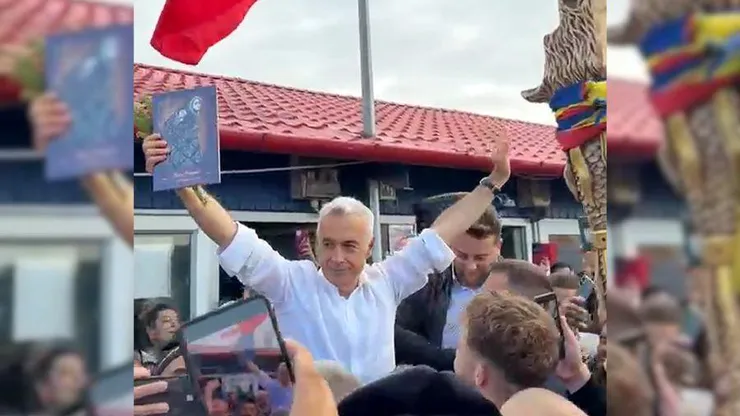 Călin Georgescu a descălecat în fieful lui Bolojan cu un nou discurs mesianic: „România nu este săracă, este sărăcită”
