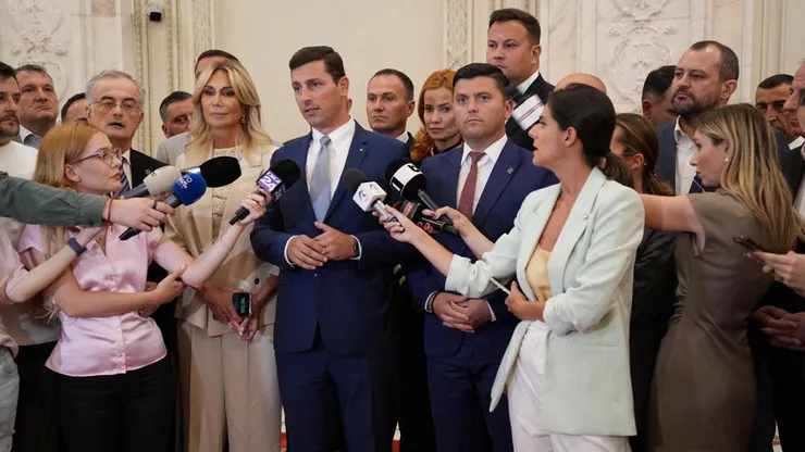 Scandal în plină criză politică! PNL şi USR boicotează toate activităţile parlamentare de la Camera Deputaţilor. Însă liberalii nu au uitat să semneze condica de prezență, ca să poată încasa diurna, cheltuielile de cazare și transport