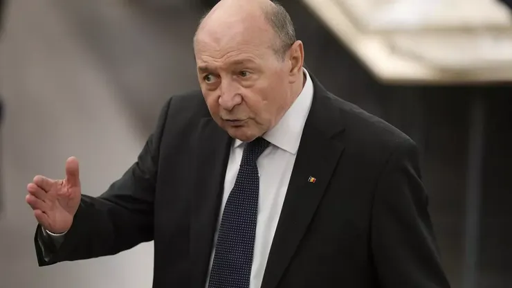Traian Băsescu desființează ”reformele” lui Bolojan: ”N-a reușit decât să frâneze economia și creșterea economică”