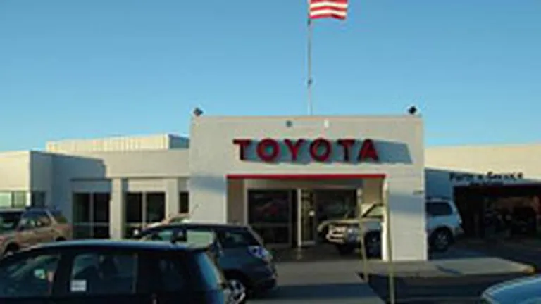 Toyota a redus tinta de vanzari pe 2008 cu 350.000 de unitati