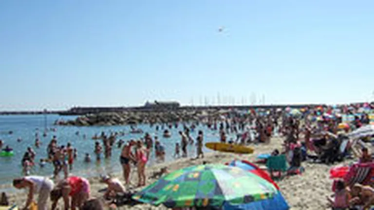 Hotelierii de pe litoral vor incasa intre 1-2 mil. de euro din mini-vacanta de 1 Mai
