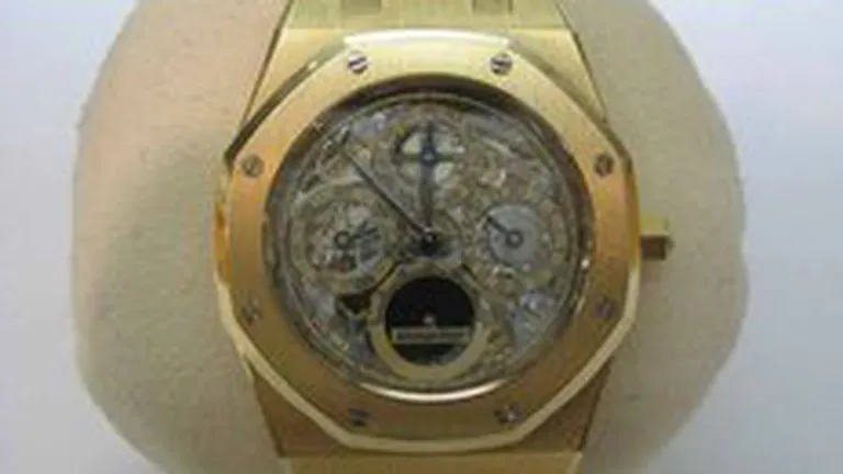 \Troc de lux\ in Bucuresti: Un ceas Audemars Piguet din aur a fost schimbat pe un Jaguar