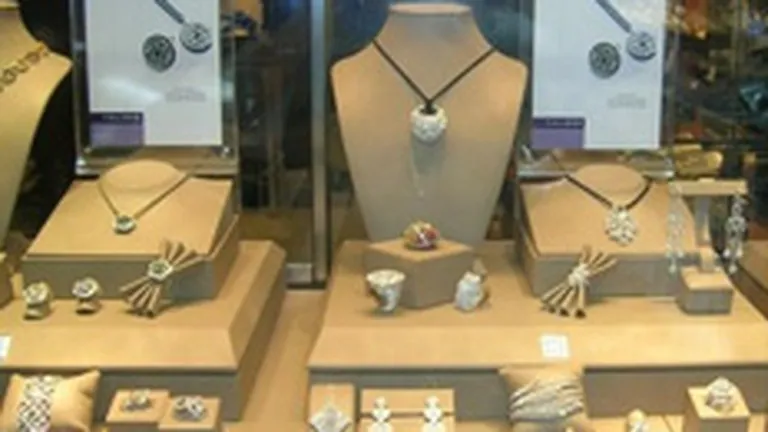 Cererea pentru bijuterii de lux a scazut in Romania cu 30% in S1