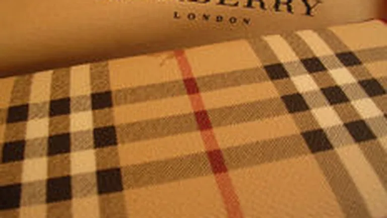 Veniturile Burberry au crescut cu 15% in T3 fiscal