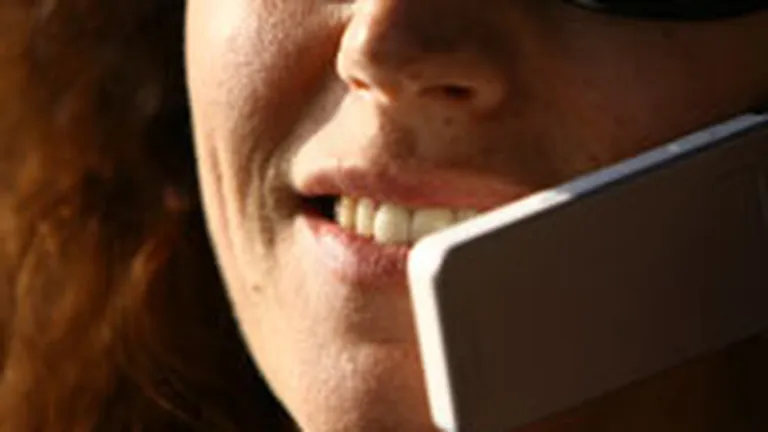 Studiu OMS: Nu exista o legatura certa intre utilizarea telefonului mobil si tumorile cerebrale
