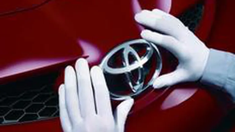 Toyota va rechema 412.000 de masini scumpe in SUA, pentru posibile probleme la directie