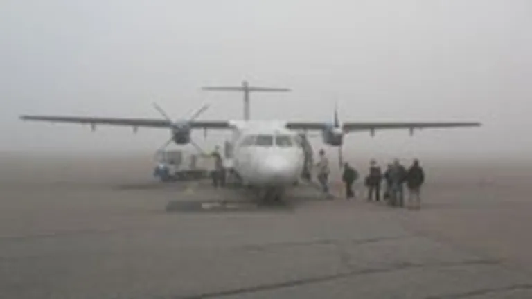 12 curse aeriene, afectate de ceata de pe Aeroportul din Timisoara