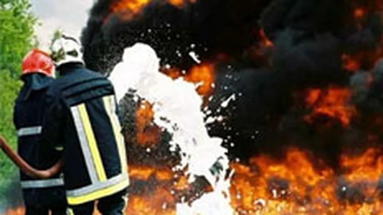 Incendiu puternic la un hotel aflat in constructie in municipiul Constanta