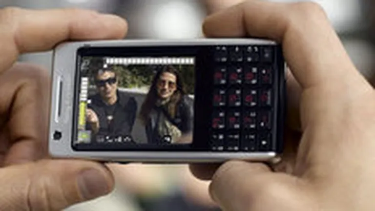 Cosmote Romania lanseaza serviciul de apelari video, cu preturi incepand de la 0,12 euro/minut