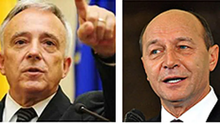 S-au gasit vinovatii pentru criza: Basescu da vina pe politicieni, Isarescu pe romanii cu credite