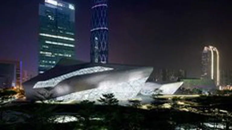 Chinezii au inaugurat o opera cu design futurist. Cost total: 151 mil. euro (FOTO)